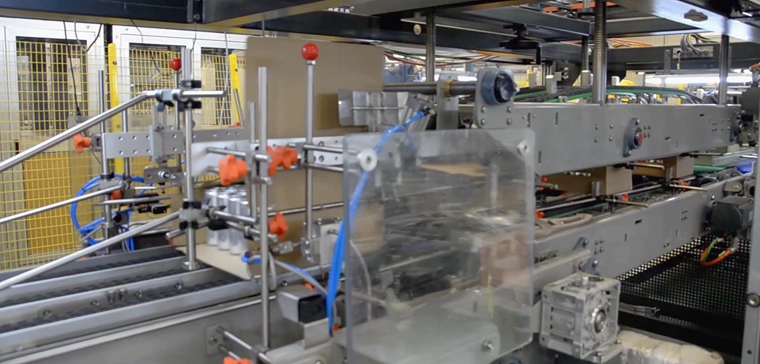 Paper film integrated packaging machine