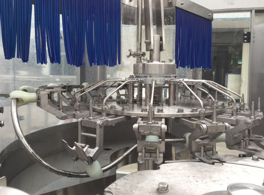 Three-in-one filling machine