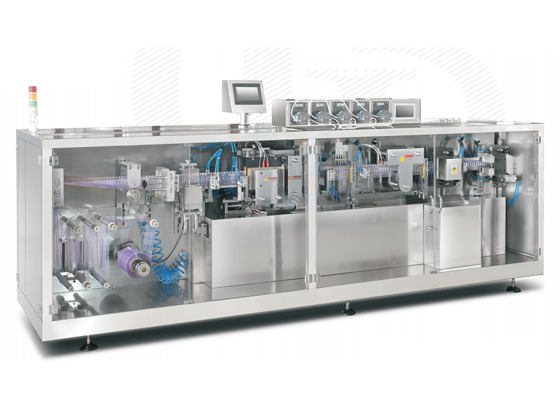 Liquid Filling and Sealing Machine---GGS-240 P5
