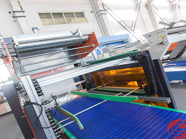 Small Linear Film Packaging Machine
