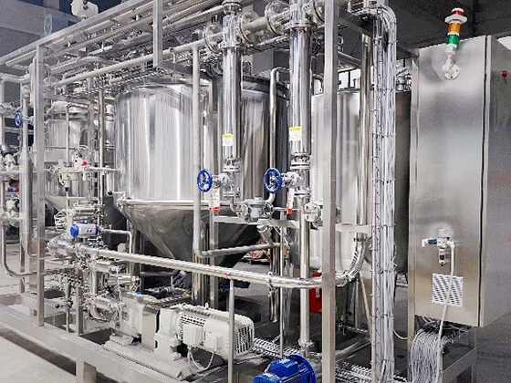 High-shear vacuum mixer