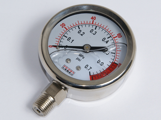 Panel-mounted pressure gauge--- 0.7MPa