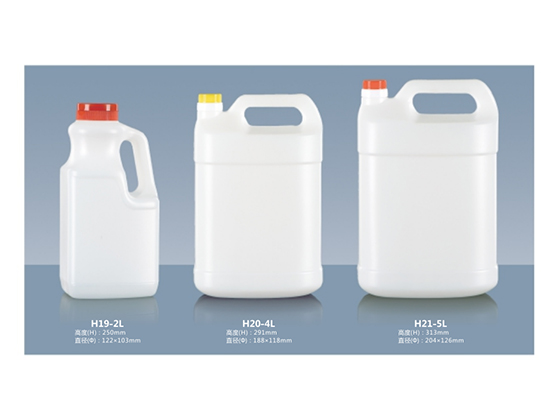 PLASTIC KETTLES