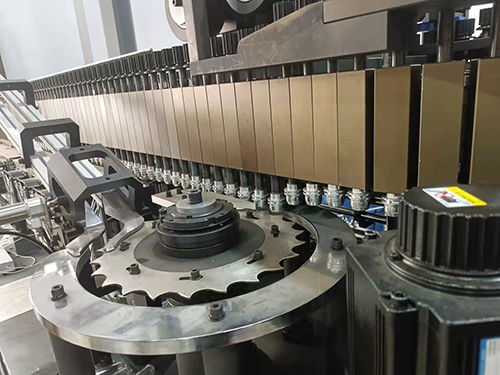 Variable pitch blow molding machine 6 cavity JCR-6US