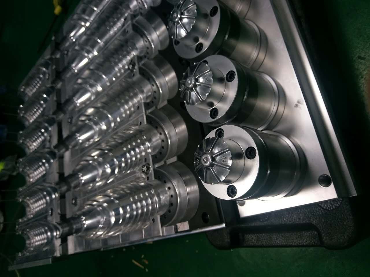 Blowing machine mold