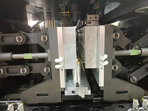 Variable pitch blow molding machine 6 cavity JCR-6US