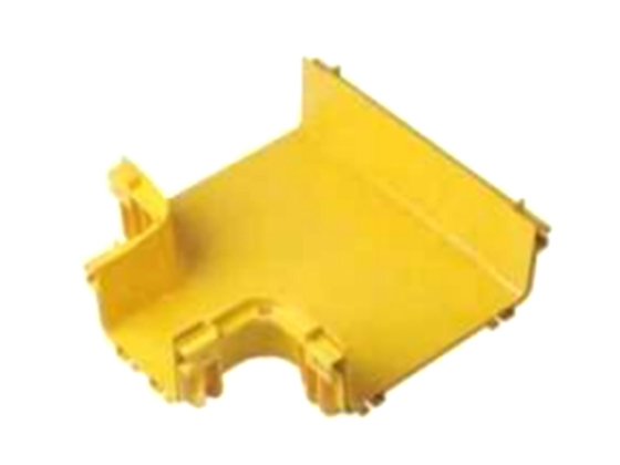 Reduced diameter three-way fitting