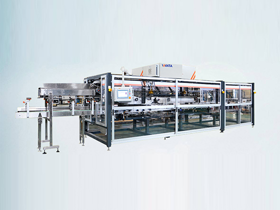 Glue-spraying card packaging machine