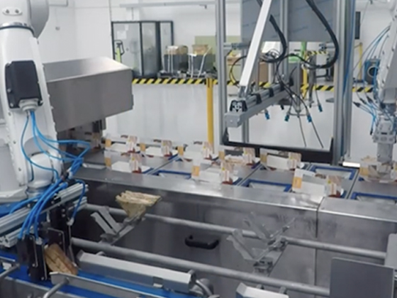 KR AGILUS HM robots for food handling