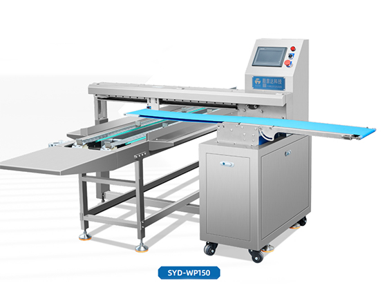 Horizontal tray machine