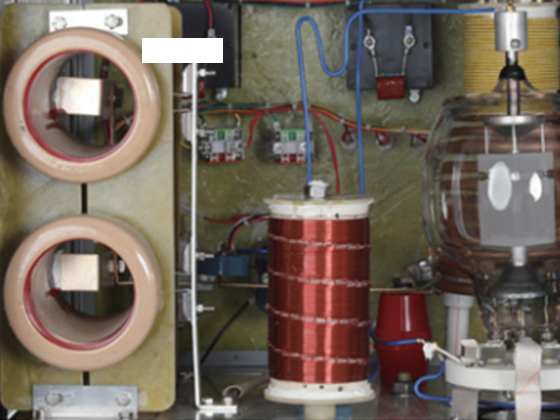 High-Speed Sealing Machine for Small and Special Bottles ---LGYS-2500-11