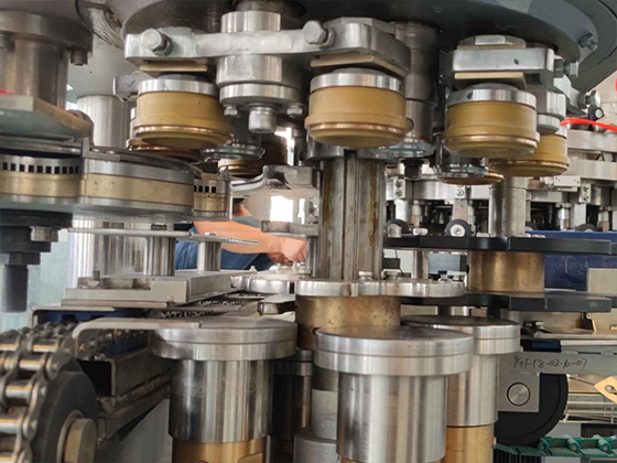 Can Filling Sealing Machine---F40A / S60	