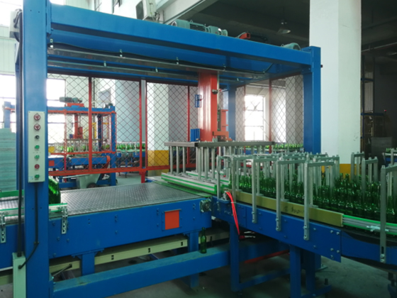 Four-row pushing stacker