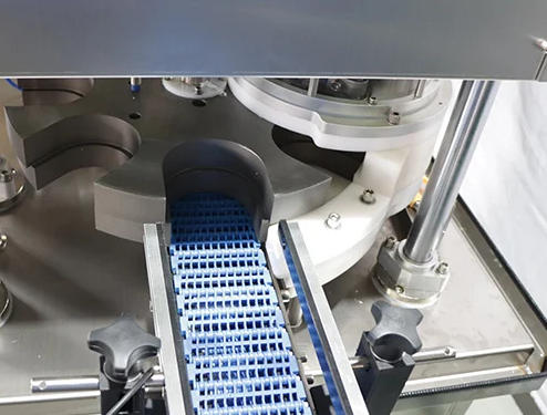 NEGATIVE PRESSURE VACUUM CAN SEALING MACHINE