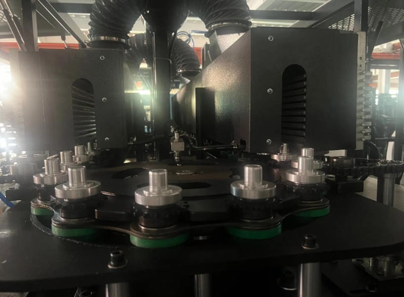 HY-4000 automatic bottle blowing machine