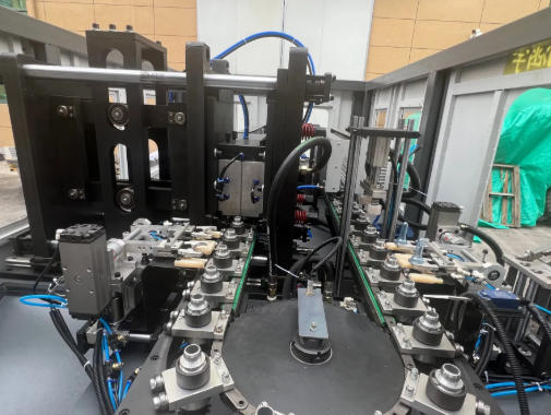 HY-2000 automatic bottle blowing machine