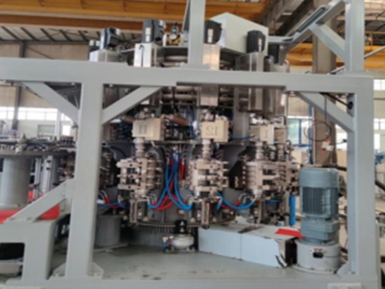 Blowing, filling and spinning integrated machine---TGLG