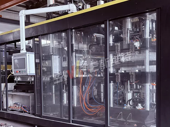 7695 three-station negative pressure thermoforming machine---SWT-7695