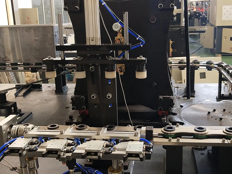 JS-1000--- Automatic Bottle Blowing Machine
