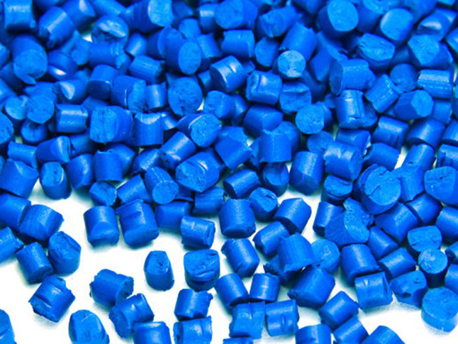Carbonated beverage bottle grade polyester chip