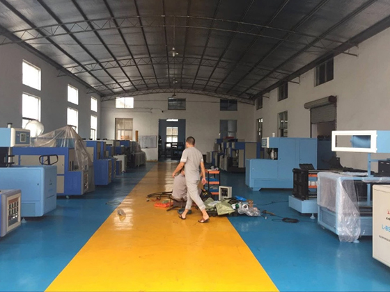 50ml-6L Semi-automatic PET Blow Moulding Machine L-BS510 (2-cavity)