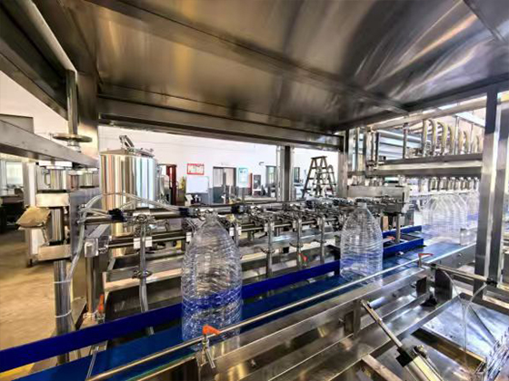 Linear disposable barrel water filling machine (10-liter 800 barrels)--- CGF8-8-2