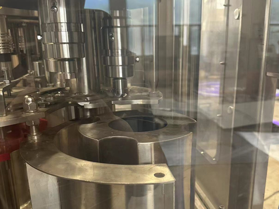 2000BPH PET Bottle Washing, Filling, and Capping Machine for Mineral Water---BY-XGF-8-8-3
