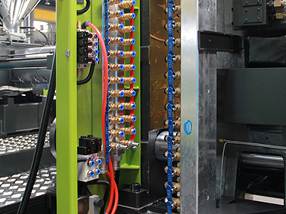 KF Series High-Speed Specialized Injection Molding Machines for Thin-Walled Products---KF300-58 (3000-800)	