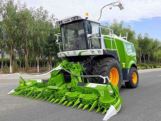 9QS-6000S --- Green forage harvester