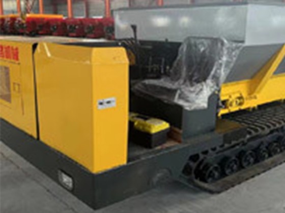 3-cubic-meter tracked self-propelled --- 2FZB-3