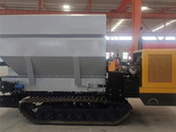 3-cubic-meter tracked self-propelled --- 2FZB-3