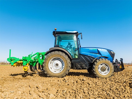 Intelligent and Fully-electric Utility Tractor---VOLTOR 954 ET