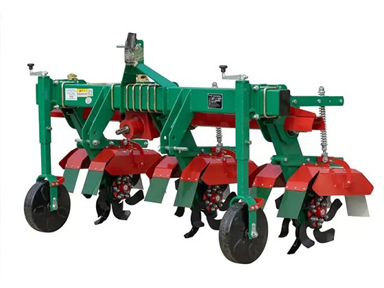 Mounted potato cultivator, ridger, and fertilizer applicator 3ZMP-110B