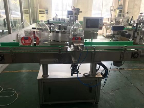 SLM-630 --- Round Bottle Single-Label Self-Adhesive Labeling Machine
