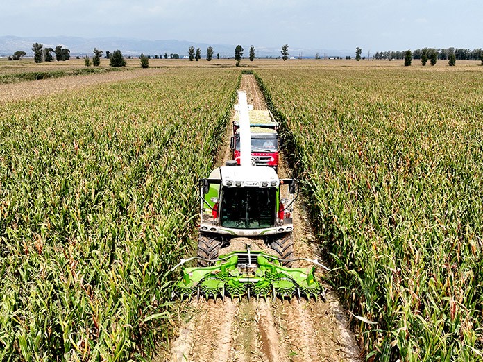 9QS-4500S --- Self-propelled Green Forage Harvester