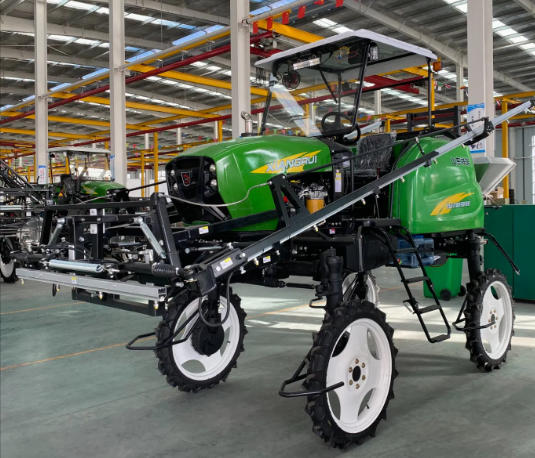 3WPZ-700NJ(G4) Farm use self-propelled boom sprayer