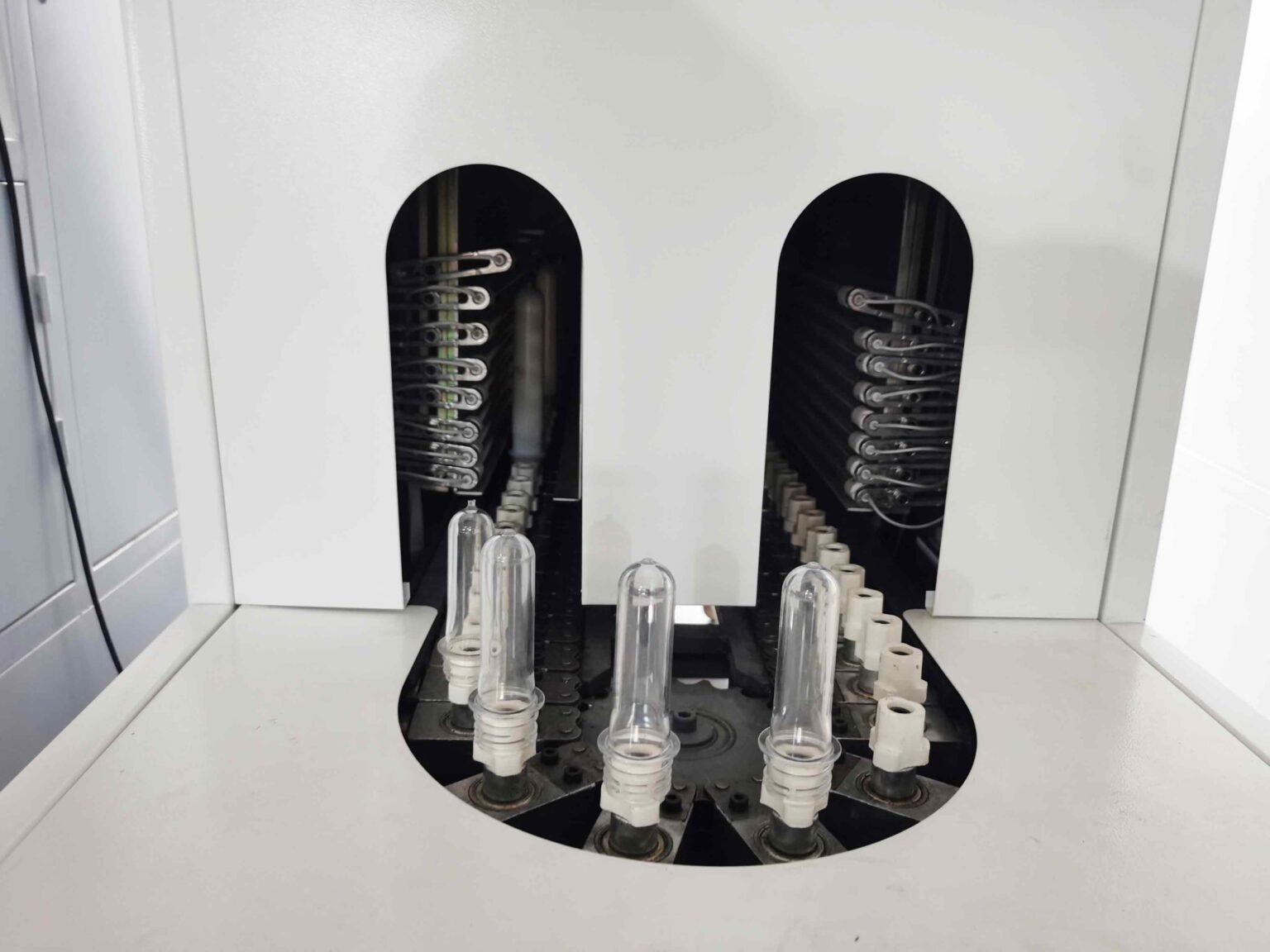 YDB-5L-2 Semi-Automatic 5 Gallon Blow Molding Machine(1 Cavity)