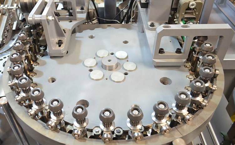 Fully automatic high precision bottle blowing machine LXG-9