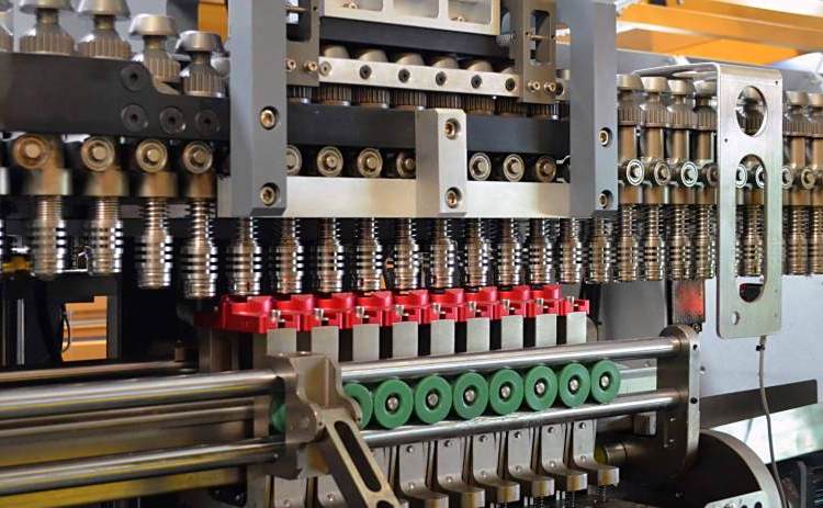 Fully automatic Low pollution bottle blowing machine LXG-6/2