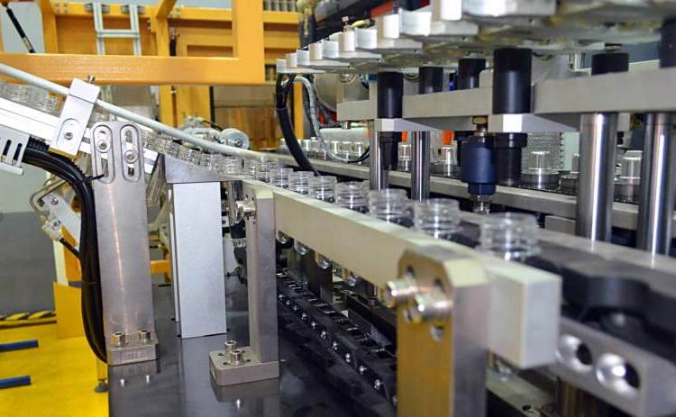 Fully automatic Low pollution bottle blowing machine LXG-6/2