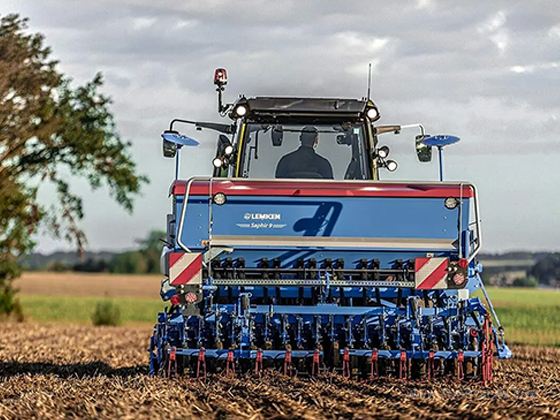 Mechanical seed drills ---	Saphir 9/300