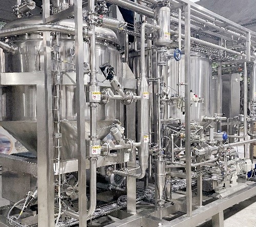 Flexible multi-functional feed cooking system