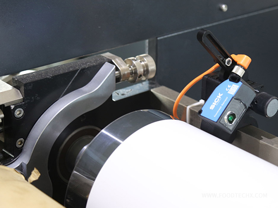 Flexographic printing machine