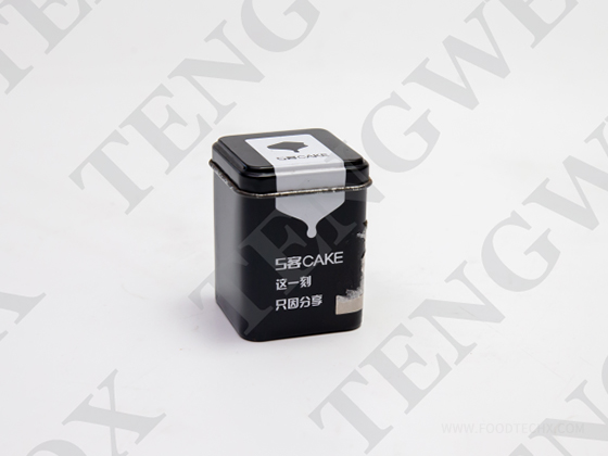 Cookie tin ---  TW415-1