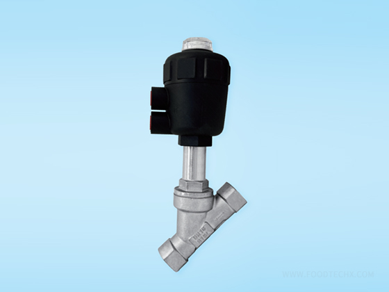 Pneumatic angle seat valve 