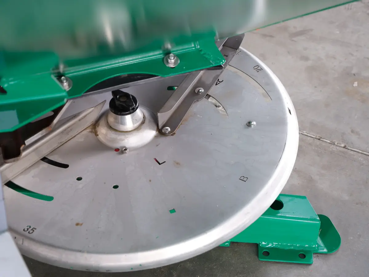 a fertilizer throwing plate