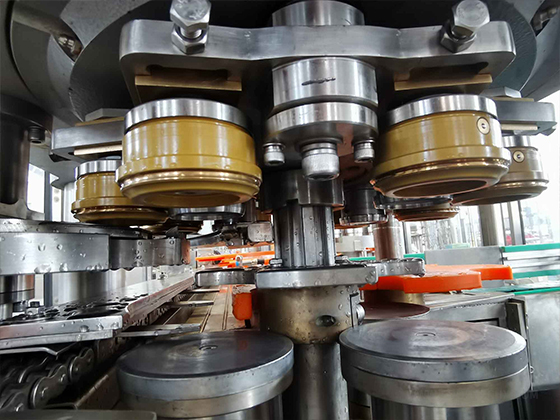  Can Juice Filling Sealing Machine---F56A / A8H