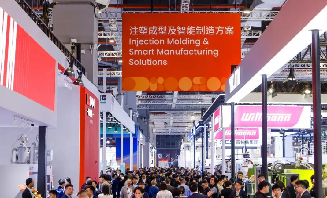 The exhibition featured the strong incorporation of digitalization, intelligence and AI technologies into the traditional rubber and plastics equipment.