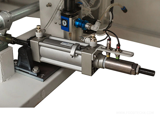 DQL5545S Automatic L sealer & DSC4525L Shrink Tunneltunnel ---DQL5545SG+DSC4525L