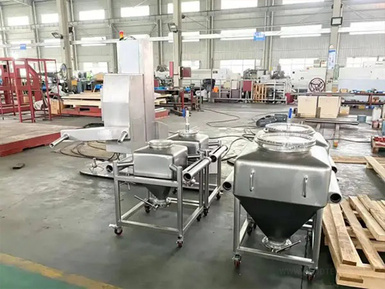 HDT Series IBC Bin Blender --- HDT300